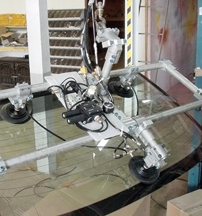 Windshield handling tool