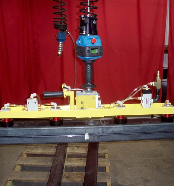 Pneumatic Gripper for Raw Steel Stock