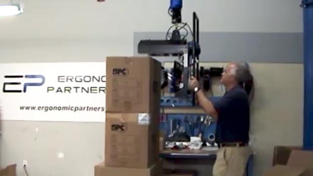 Palletizing Vacuum Lifter for Stacking Boxes