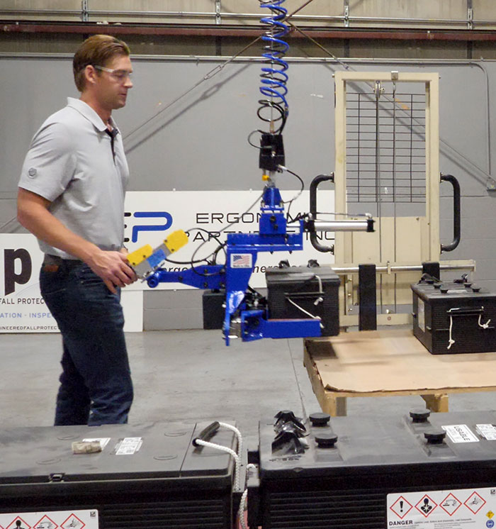 Battery Lift Assist with Zero Gravity Arm