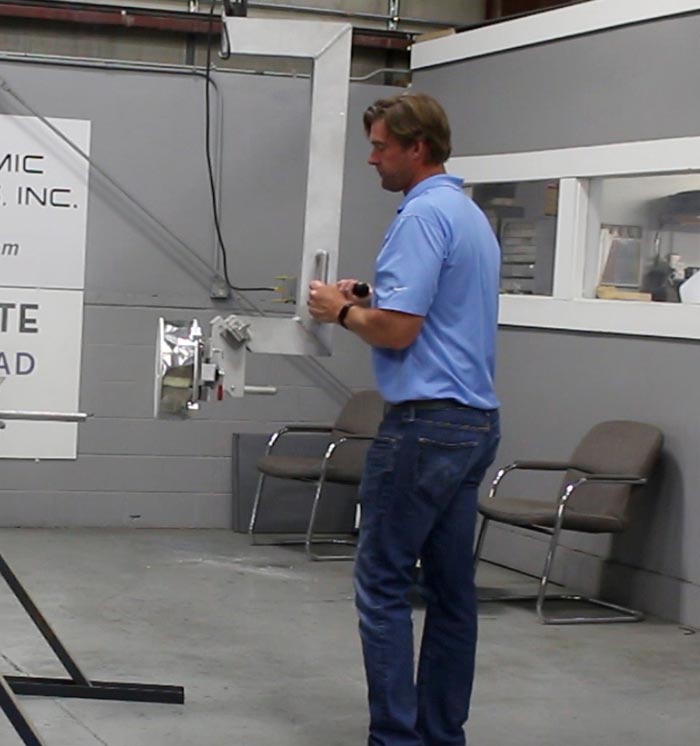 Mechanical Gripper for Wire Spools with Manual Rotate