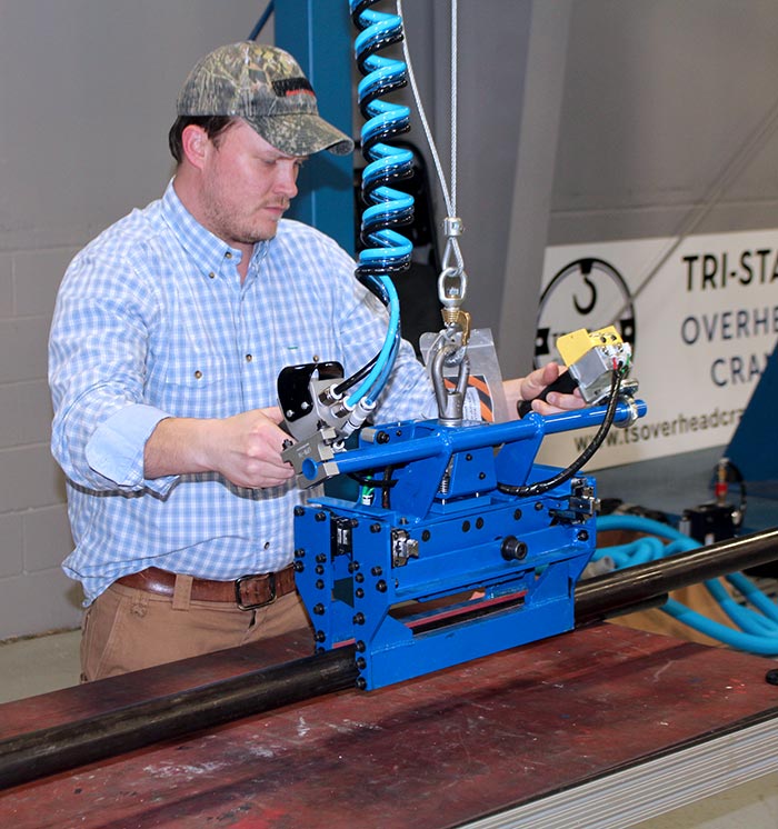 Pneumatic Gripper for Bar Stock