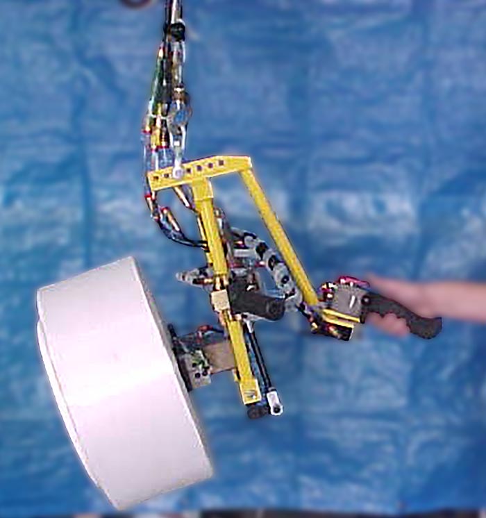 Roll Handling Tool with Air Balancer