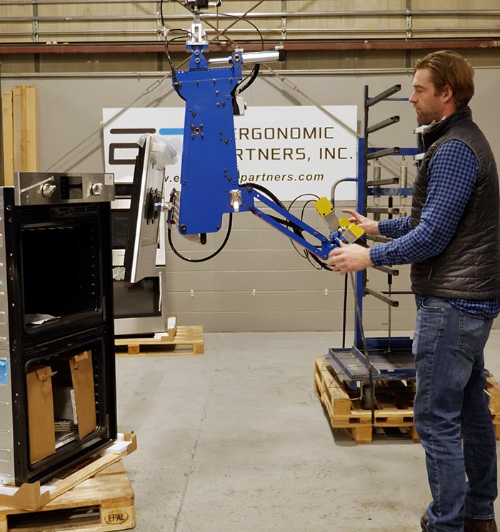 Vacuum Lifter with Grip Rotate Remote Float